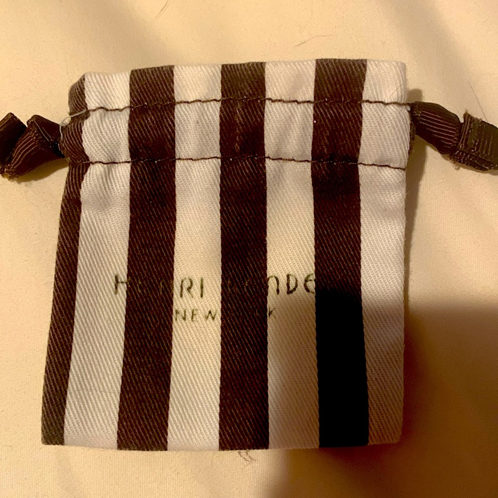 Discontinued after decades Henri Bendel NY authentic jewerly pouch with strings